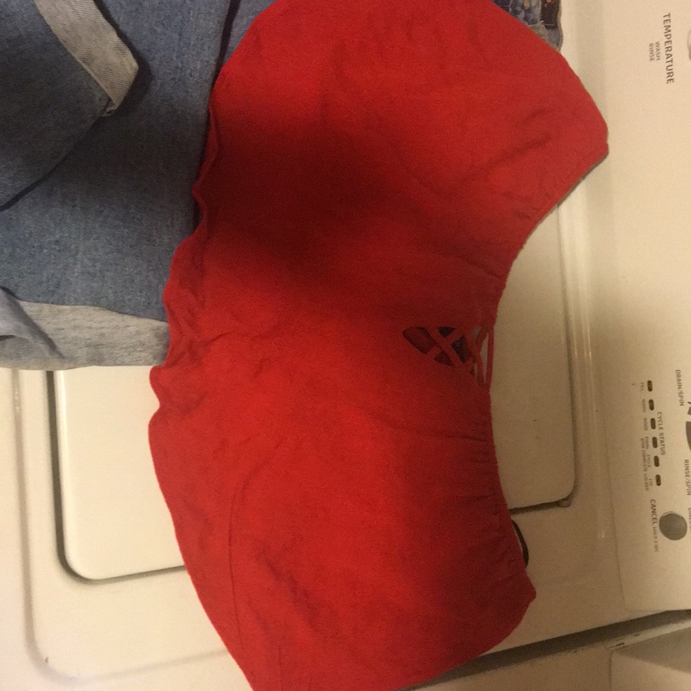 Croptop - Picture 2 of 2